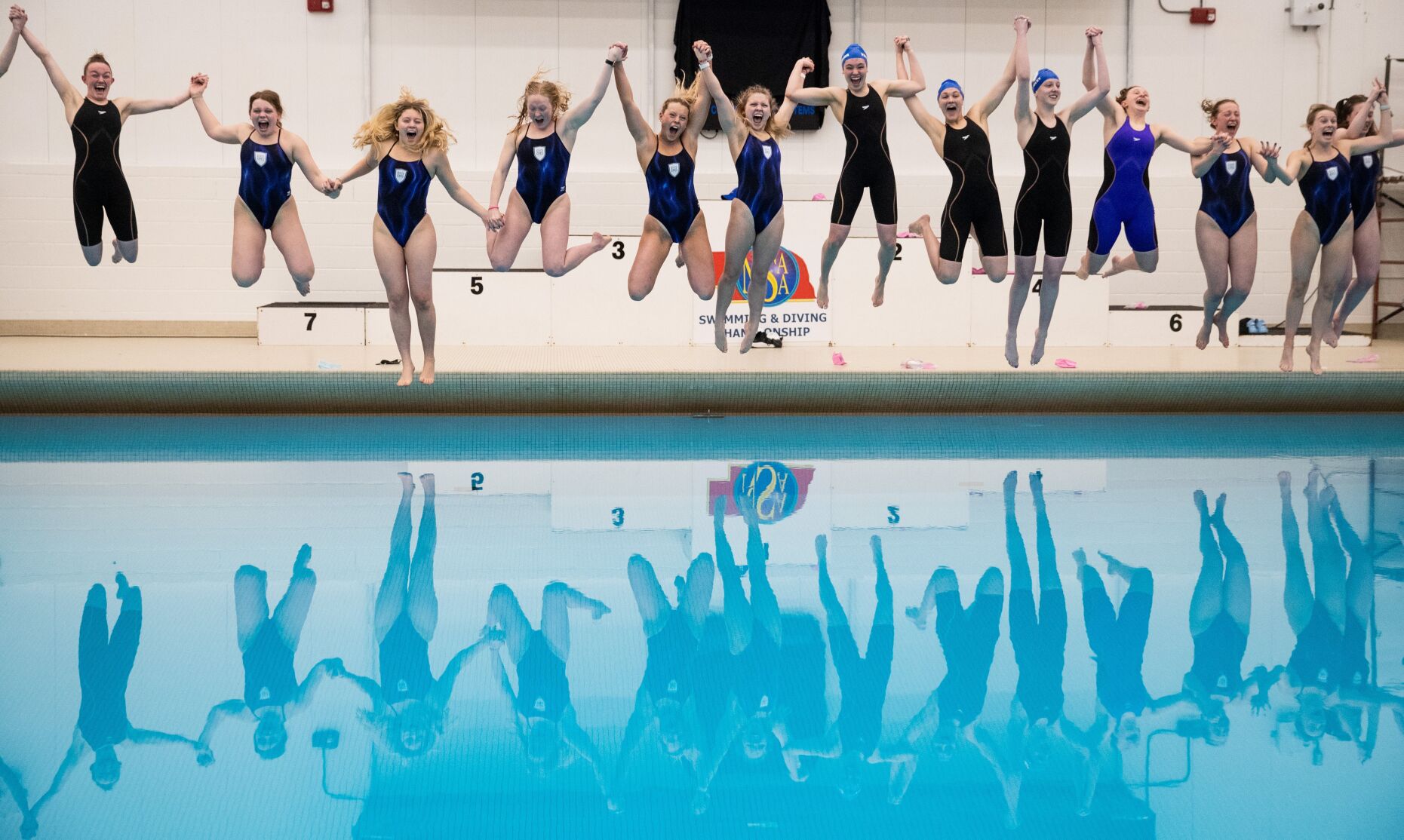 022821-owh-spo-stateswim-ar55.JPG